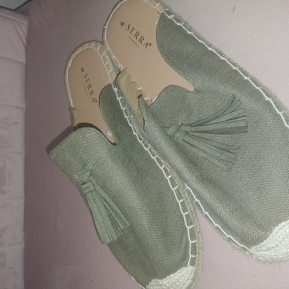 Serra Women's Green Espadrilles